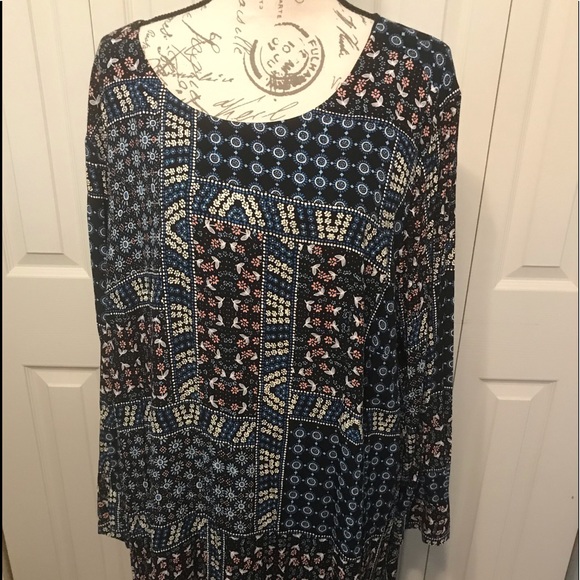 LOFT Dresses & Skirts - Loft midi shift dress floral patchwork size 24